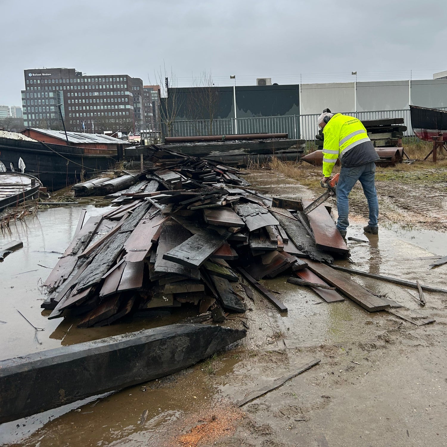Noest x Waterwood duurzaam hout product