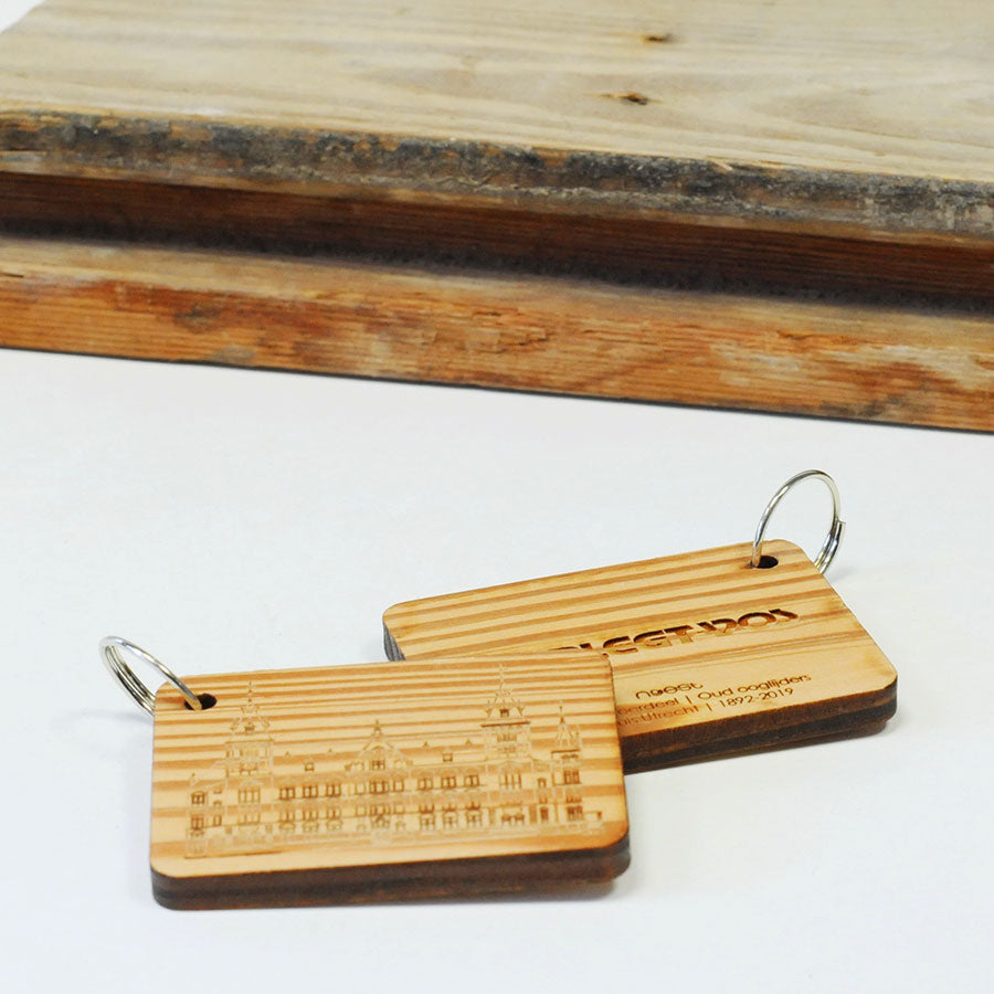 Duurzame houten sleutelhanger van Utrechts stadshout