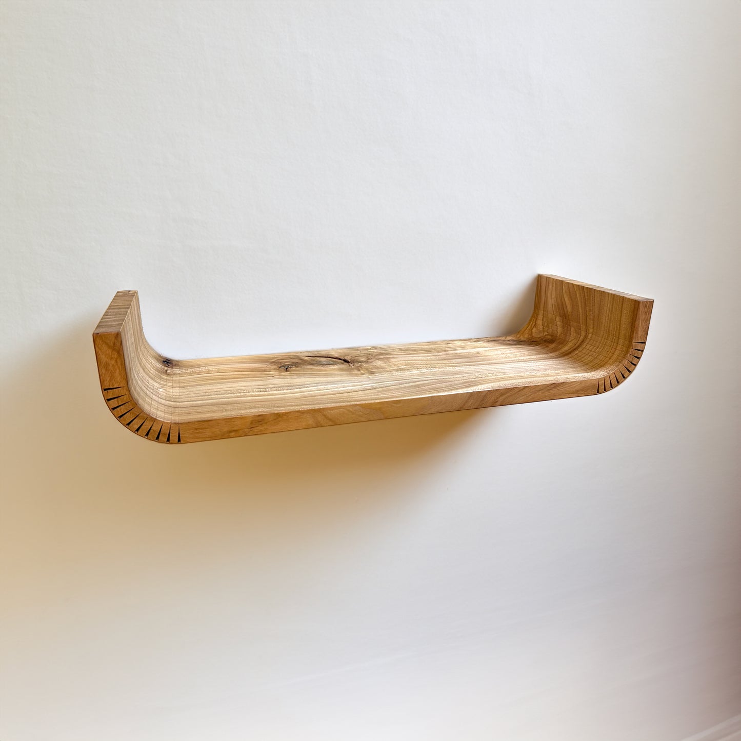 Wall shelf