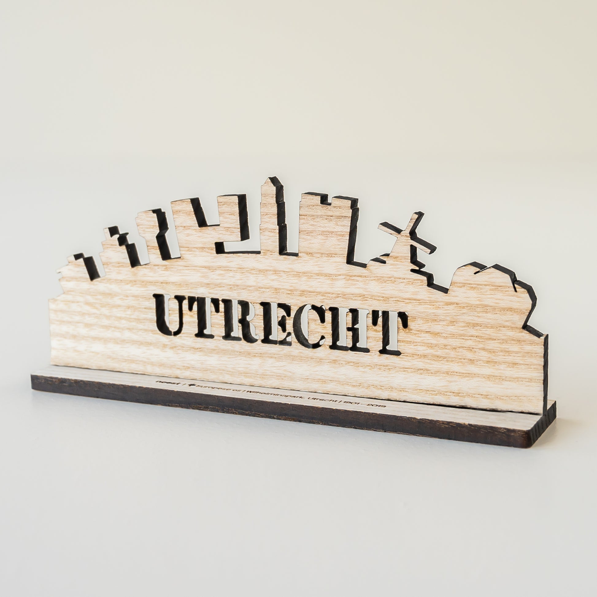 Bouwpakket “Utrecht Skyline” van stadshout – duurzaam houten silhouet van Utrecht.