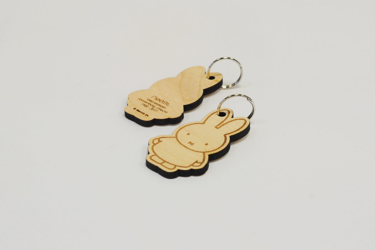 miffy keychain – standing